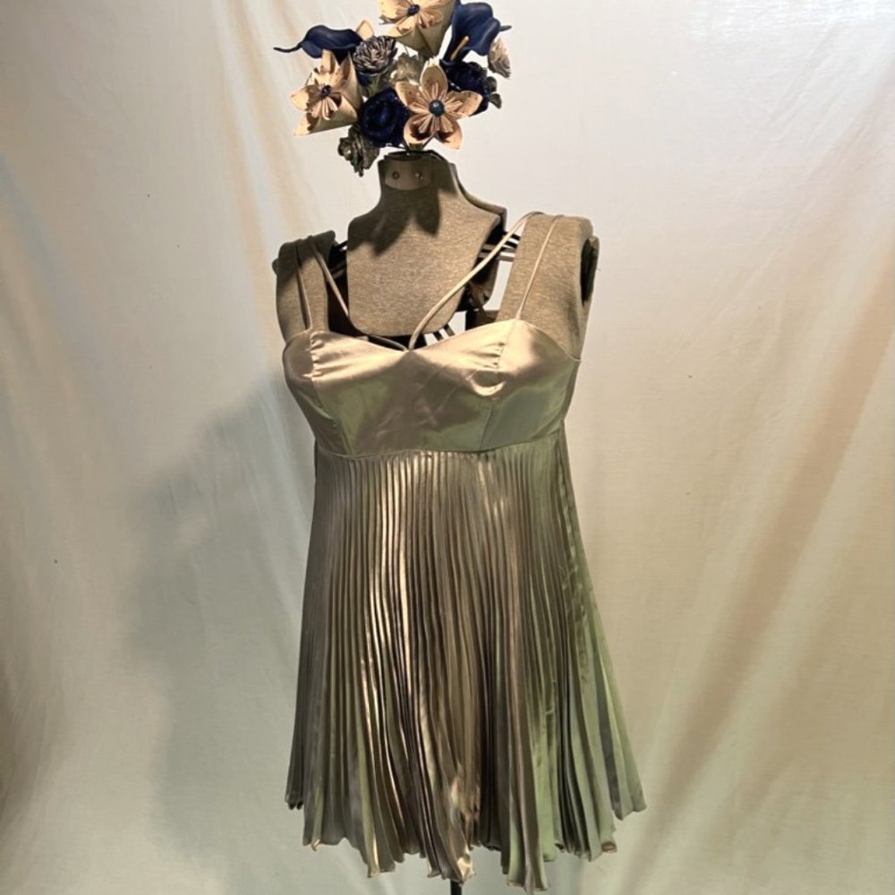 1970s Silver Pleated Swing Dress